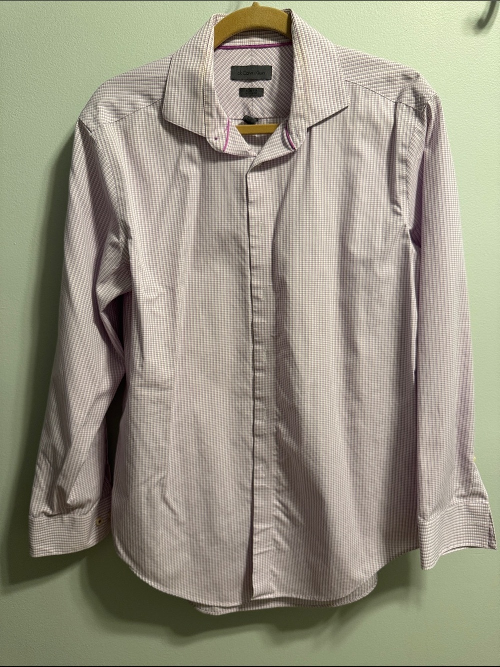 Calvin Klein Men’s Light Purple Micro-Check Dress Shirt slim fit 16/32-33